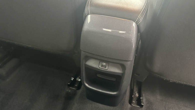 Nissan Juke 1.6 Hybrid N-Connecta 5dr Auto Hybrid Hatchback